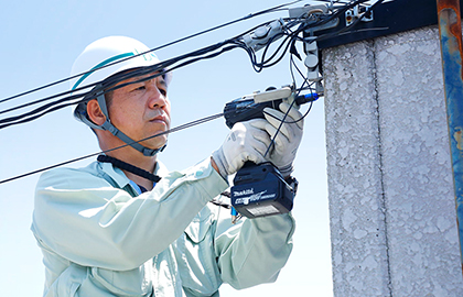 大協電通のFTTH宅内工事